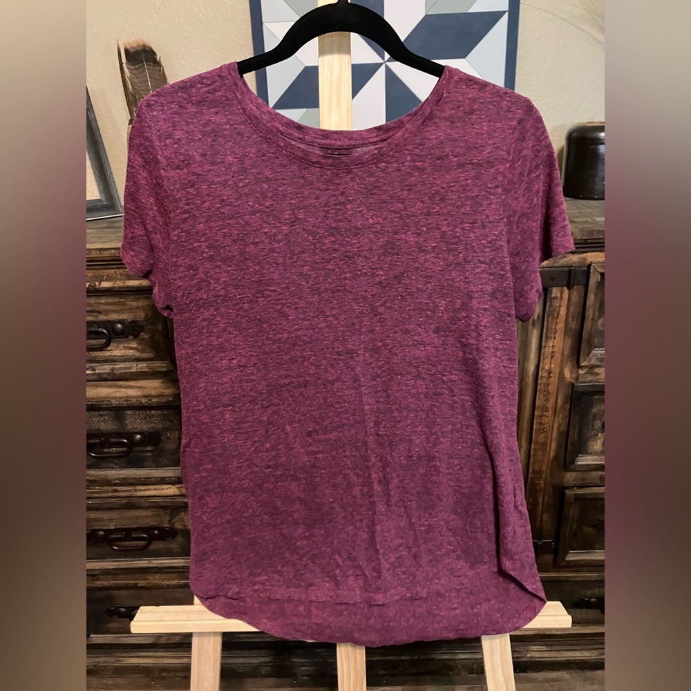 Old Navy large purple tee shirt